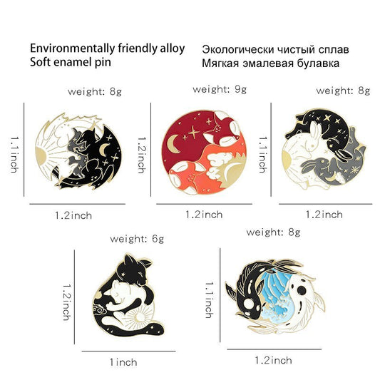 Embracing Gossip Illustration Creative Brooch Small Animal Badge