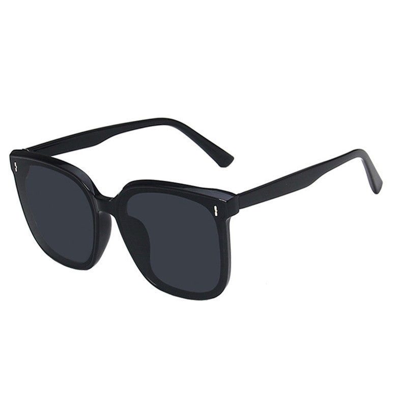 New Black Frame Sunglasses for Men and Women