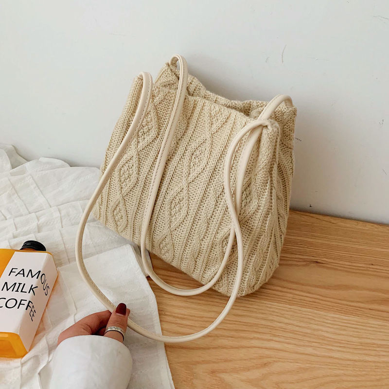 Woven Shoulder Bag For Women's Large Capacity Bucket Bag