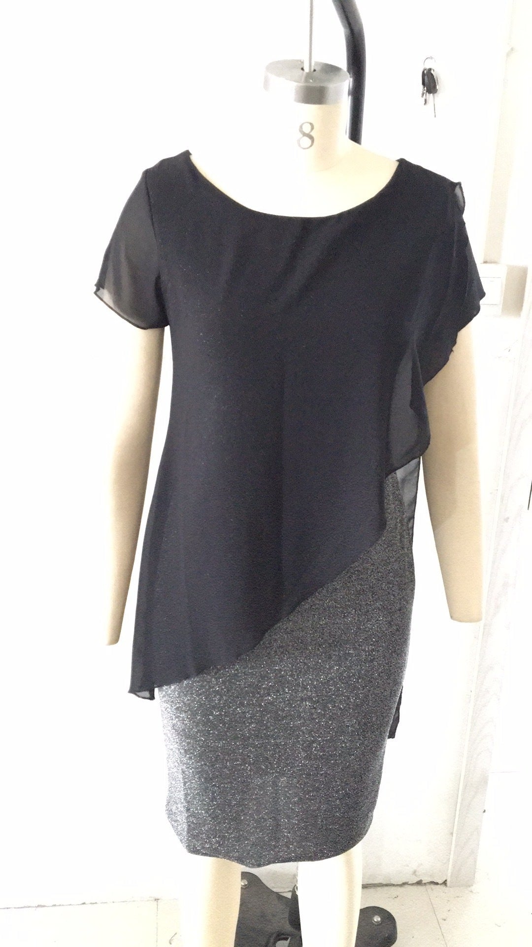 European and American Plus Size Solid Color Chiffon Midi Dress with Petal Sleeves