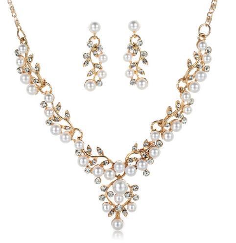 Wedding Women Jewelry Sets - Simulated Pearl Flower Statement Necklace and Earring Set
