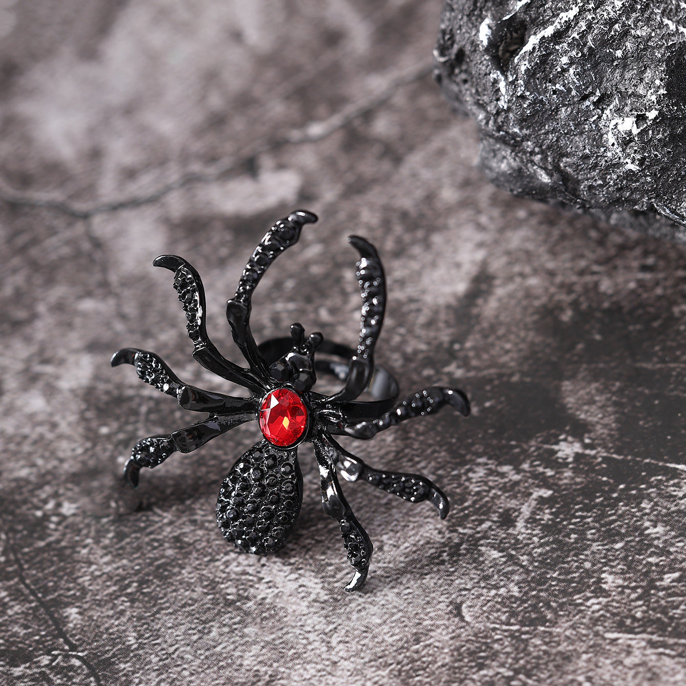 Halloween Spider Ring with Rhinestone