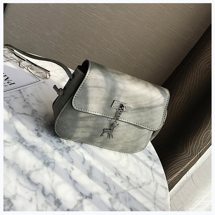 Retro style wild shoulder diagonal bag