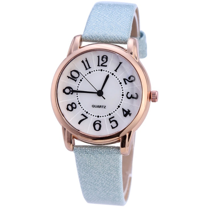 Women’s Simple Dial Leather Strap Quartz Watch