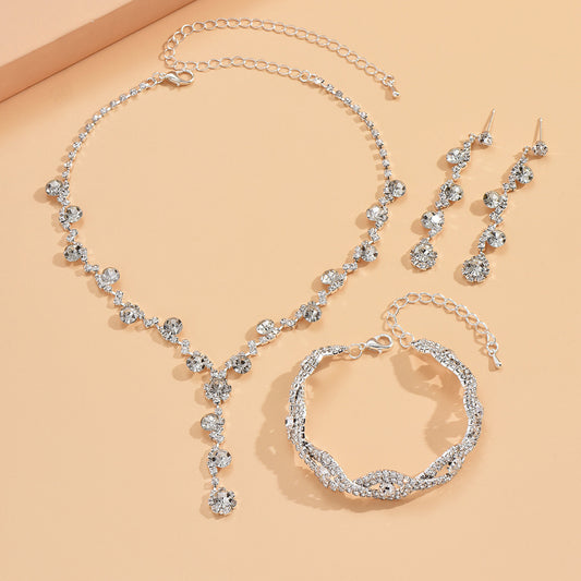 Fashion Crystal Jewelry Set with Necklace Ear Stud and Bracelet