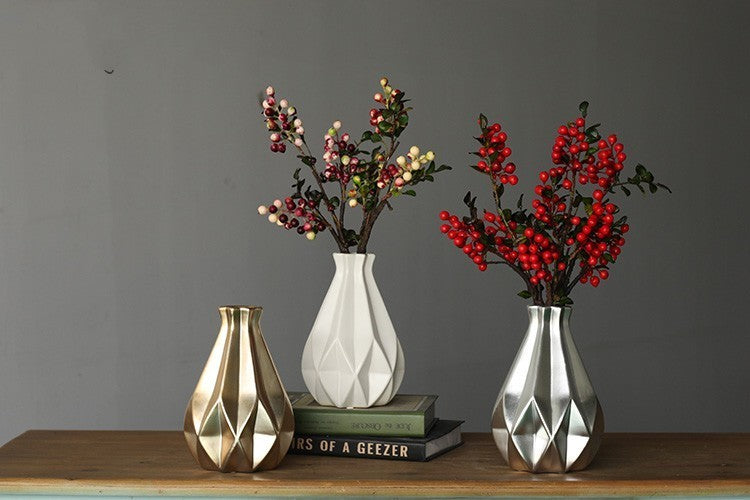 Nordic Light Luxury Ceramic Vase – Retro Gold