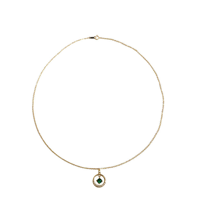 Female clavicle chain
