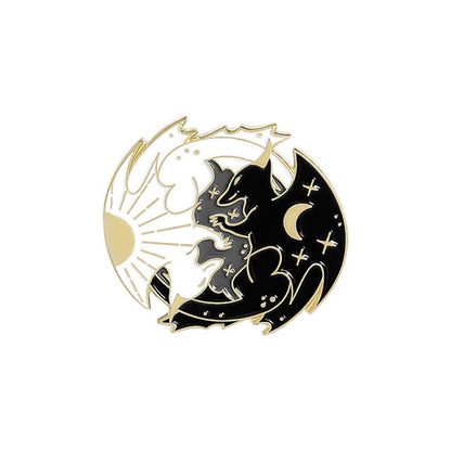 Embracing Gossip Illustration Creative Brooch Small Animal Badge