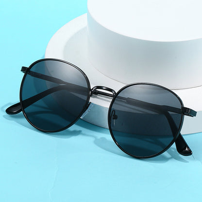 Retro Clip-On Ellipse Sunglasses for Men & Women