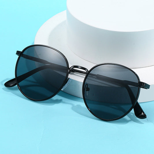 Retro Clip-On Ellipse Sunglasses for Men & Women