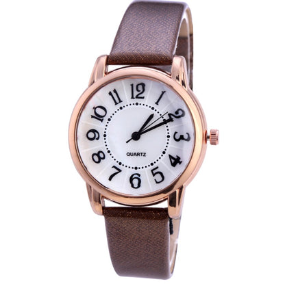 Women’s Simple Dial Leather Strap Quartz Watch