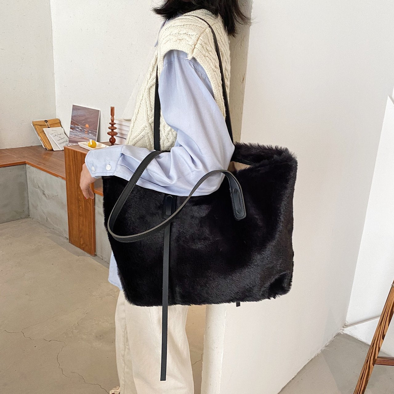 Large-capacity Fashion Single-handle Shoulder Bag