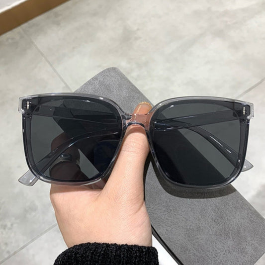 New Black Frame Sunglasses for Men and Women