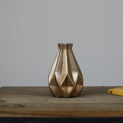 Nordic Light Luxury Ceramic Vase – Retro Gold