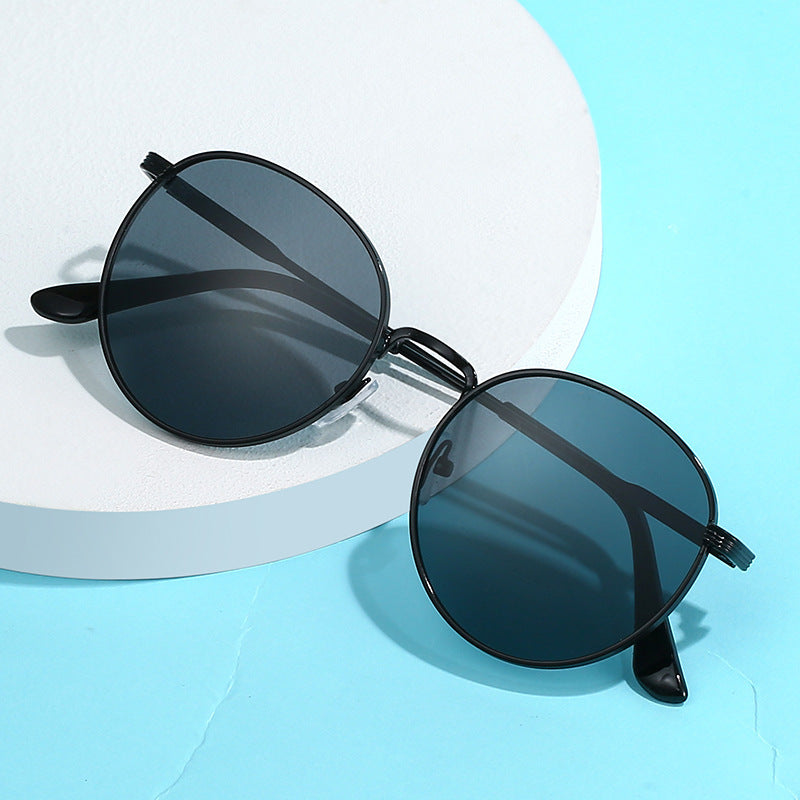 Retro Clip-On Ellipse Sunglasses for Men & Women