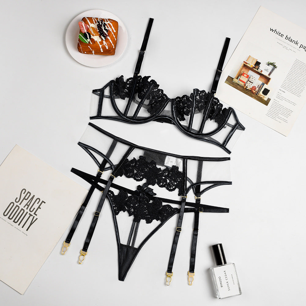 Embroidered Thong Lingerie Set – Elegant and Feminine