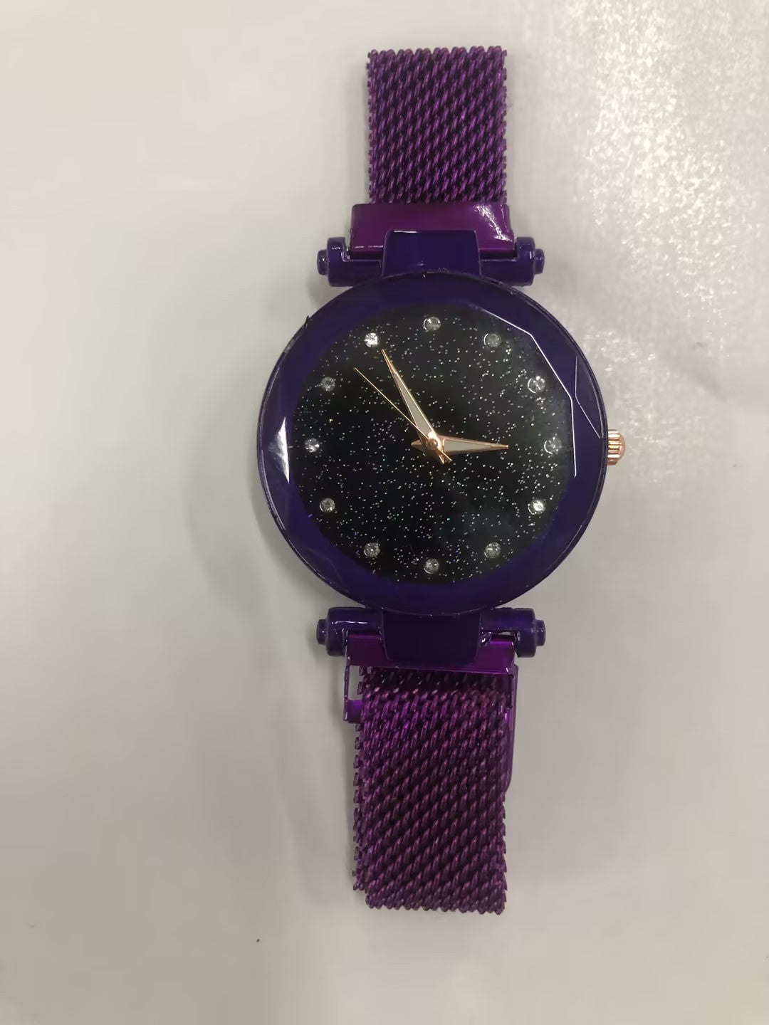 Luxury Women’s Starry Sky Magnet Buckle Bracelet Watch